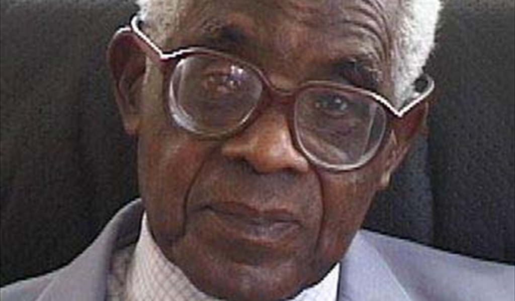 أيميه سيزار: رمز النضال والثقافة في عالم الأدب الفرانكوفوني