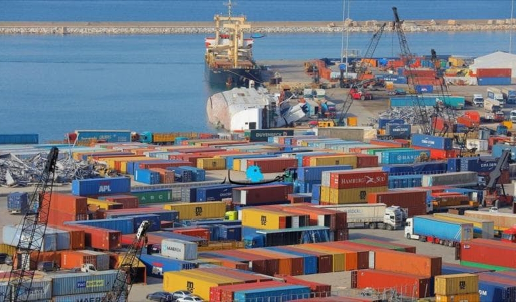 أمن الدولة فضحت وجودها: مواد شديدة الاشتعال في مرفأ بيروت