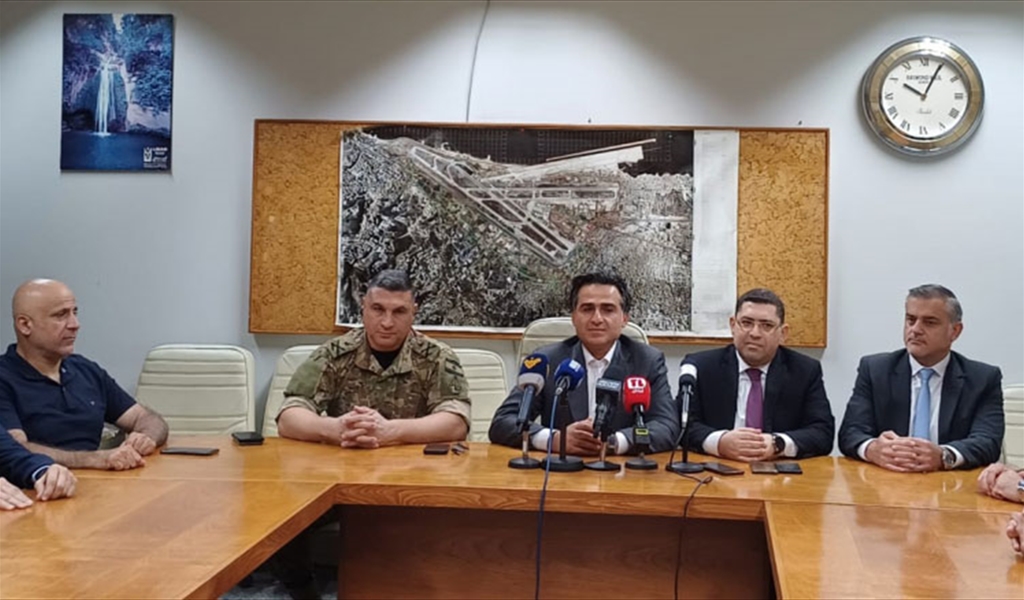 الوزير حمية ومكاوي خلال المؤتمر الصحفي