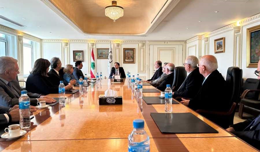 منصوري مستقبلاً وفد مجلس إدارة الإتحاد الدولي لرجال وسيدات الأعمال اللبنانيين