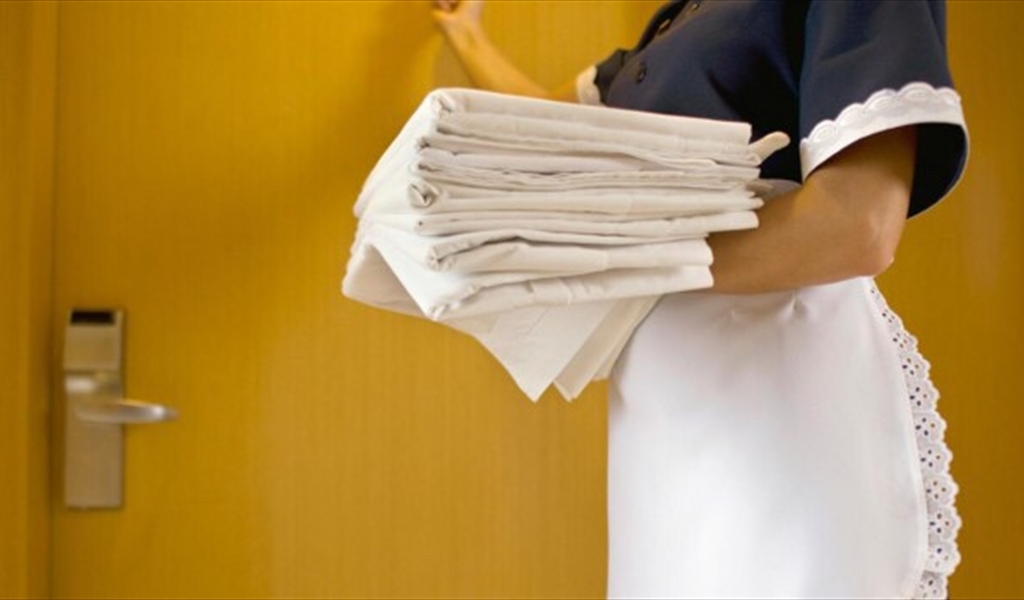 تجميد 280 مكتب استقدام عاملات وردّ بعض المعاملات