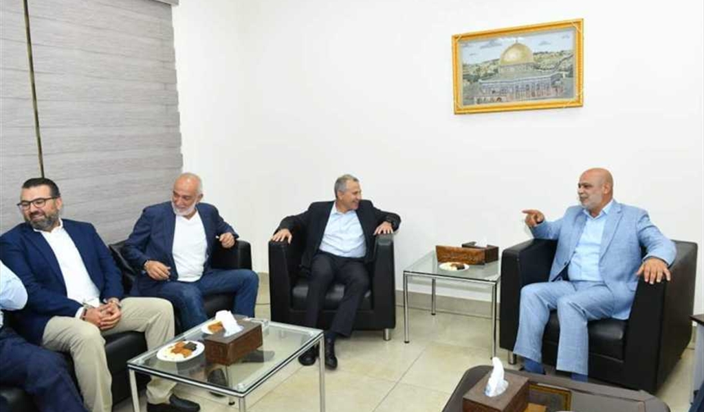باسيل خلال زيارته مقر الجماعة الإسلامية في صيدا