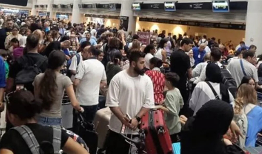زحمة مغادرين في مطار بيروت