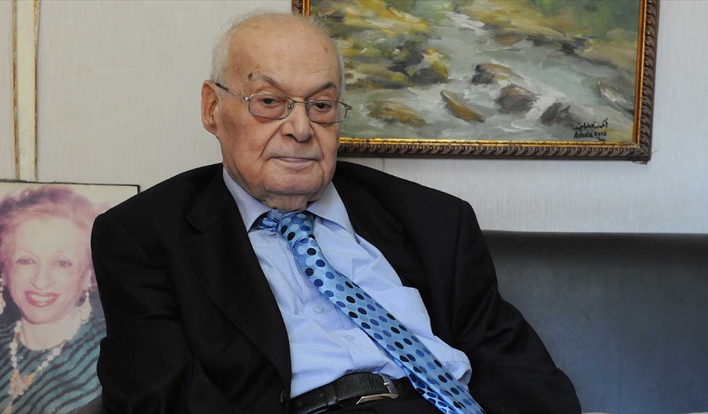 رحيل «ضمير لبنان» سليم الحص وجثمانه يوارى الثرى اليوم في الإمام الأوزاعي