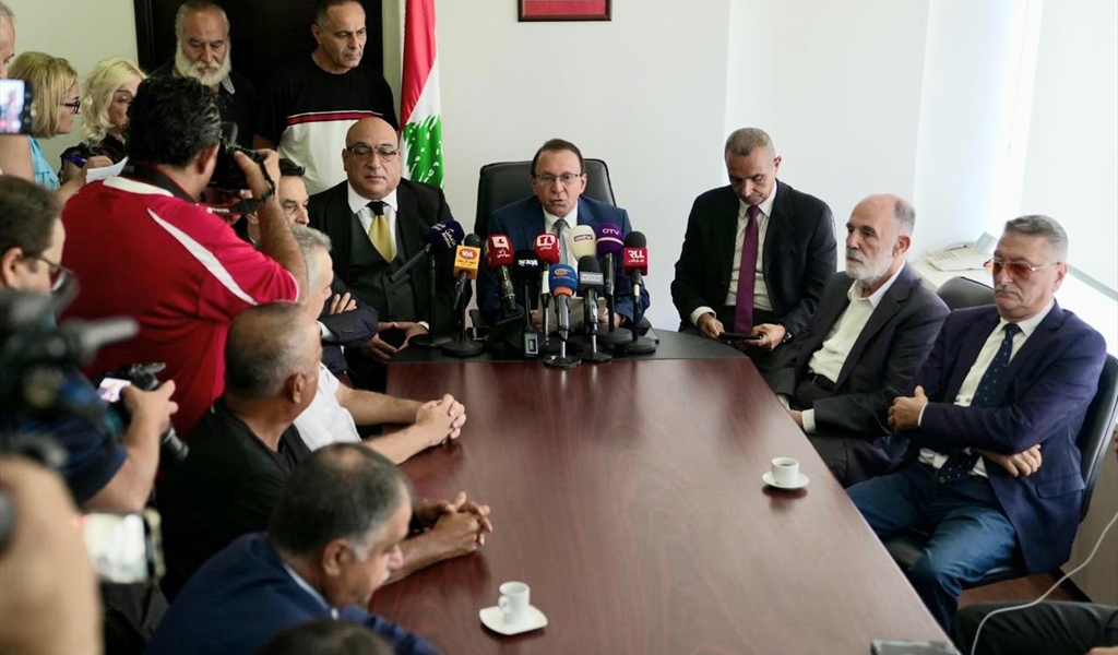 وزير المهجرين خلال المؤتمر الصحفي (تصوير: محمود يوسف)