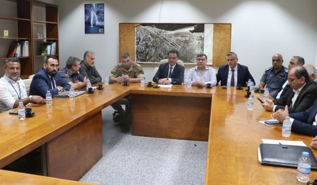 الوزير حمية والحوت خلال المؤتمر الصحفي