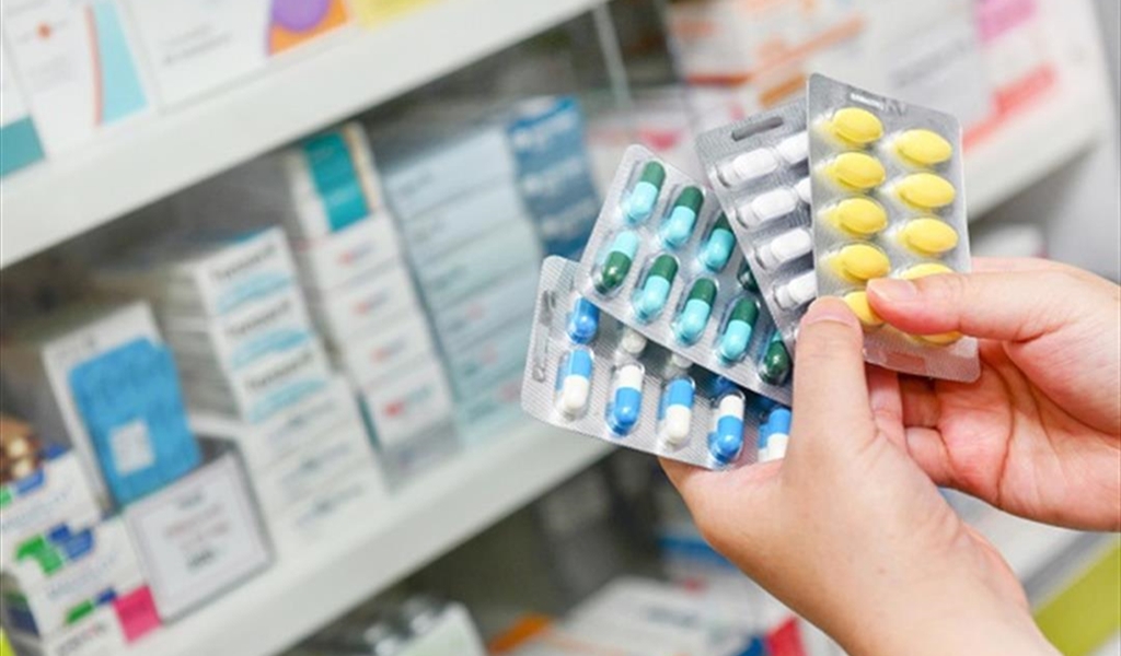 أدوية الأعصاب تستقطب الكبار والصغار