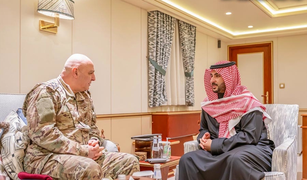 العماد في الرياض رئيس توافقي أم وفاقي؟