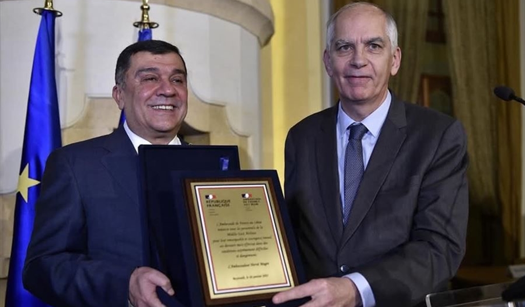 السفير الفرنسي في بيروت يكرّم شركة طيران الشرق الأوسط