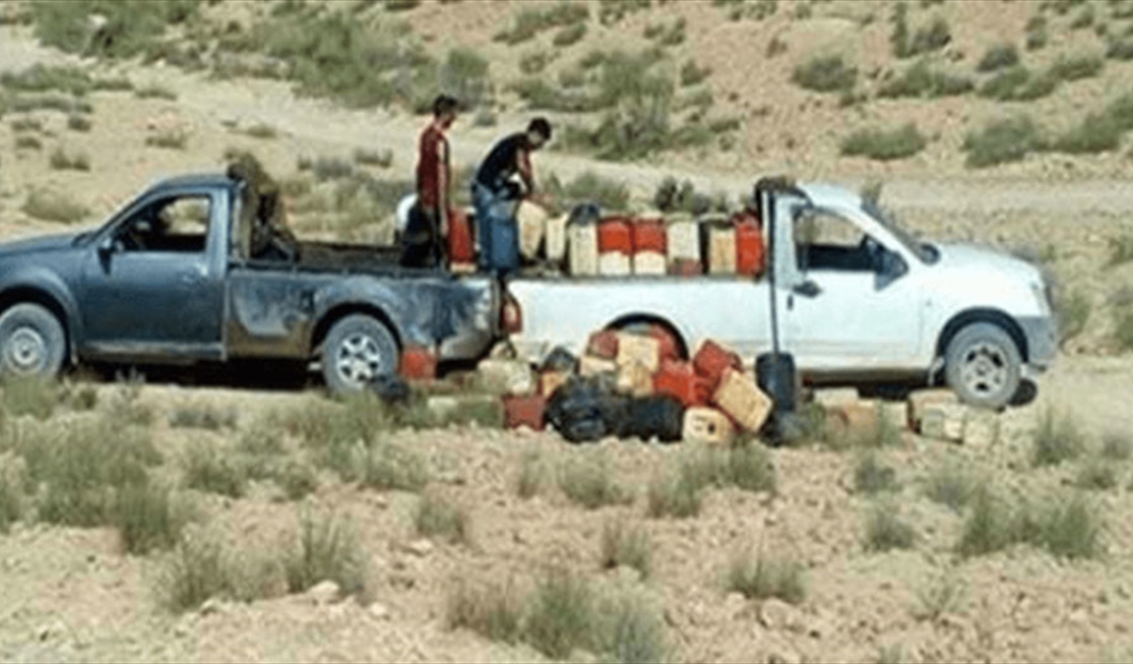 تهريب البنزين بين لبنان وسوريا لا يزال مستمراً: النقل على الدراجات والربح يناهز 6 دولار لكل صفيحة