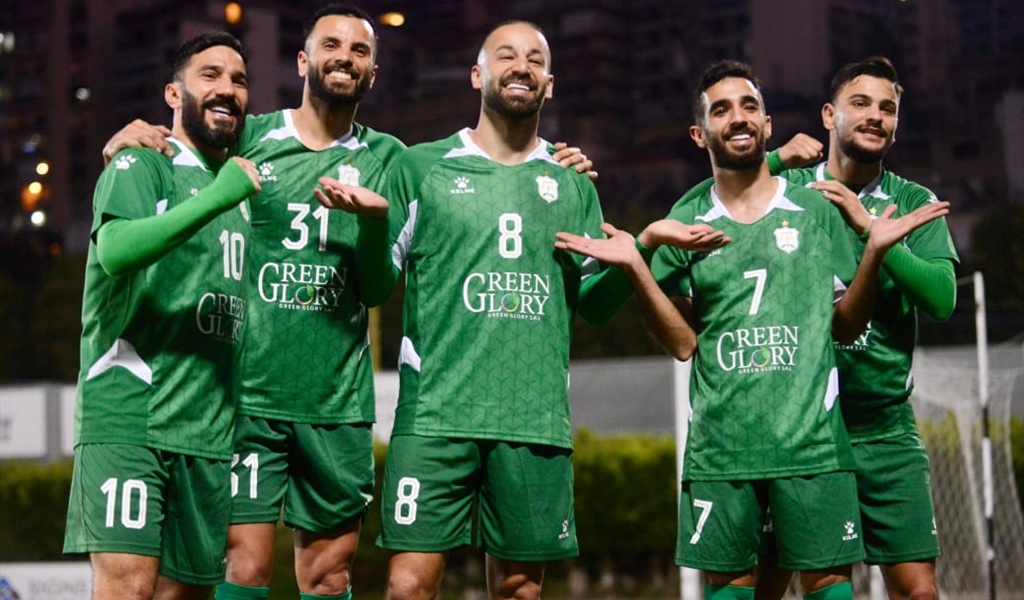 الانصار والحكمة بصدارة الدوري الكروي وفوز تاريخي لتجمع شباب بعلبك..