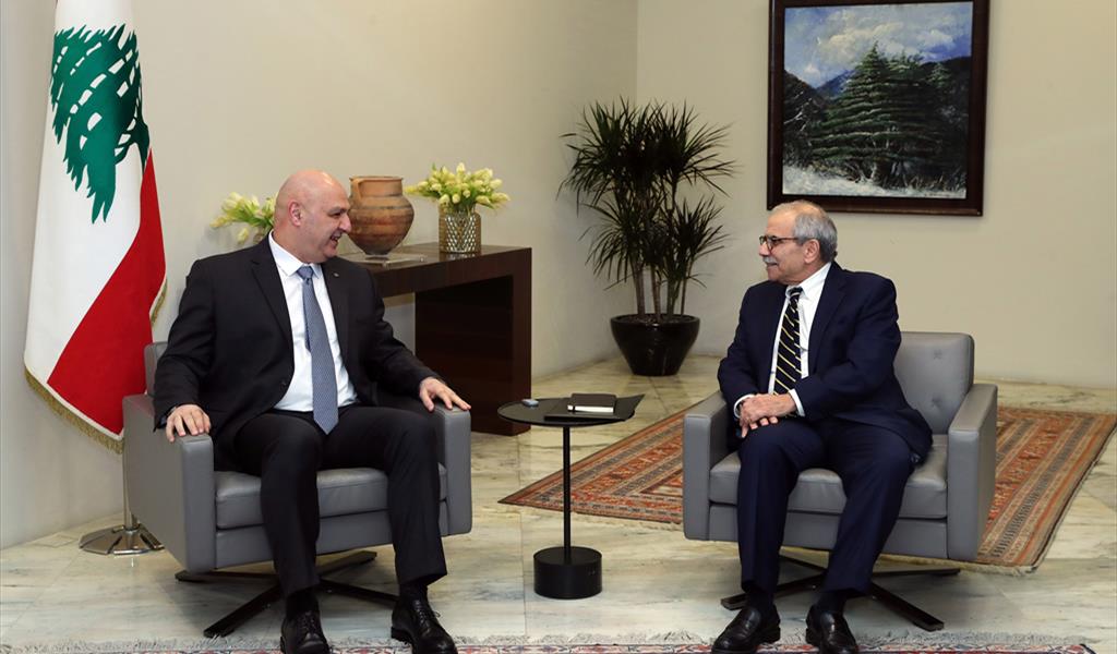 آلية سلام لإدارة التأليف تترك تبايناً مع عون.. والعثرات تزداد