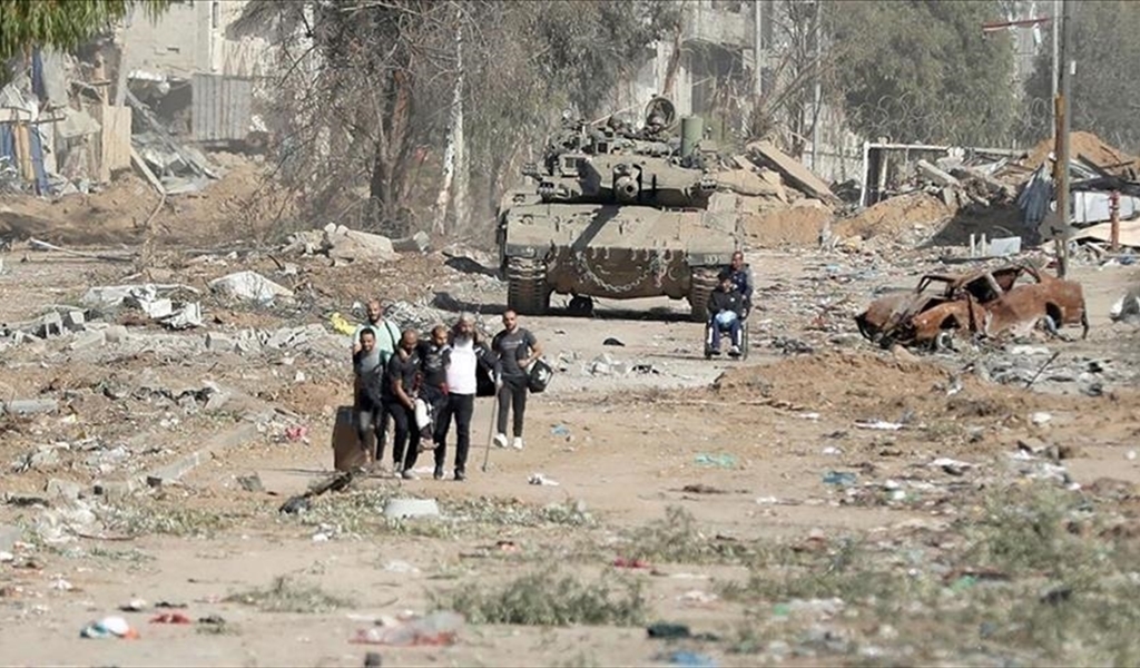 من مشاهد التهجير في غزة