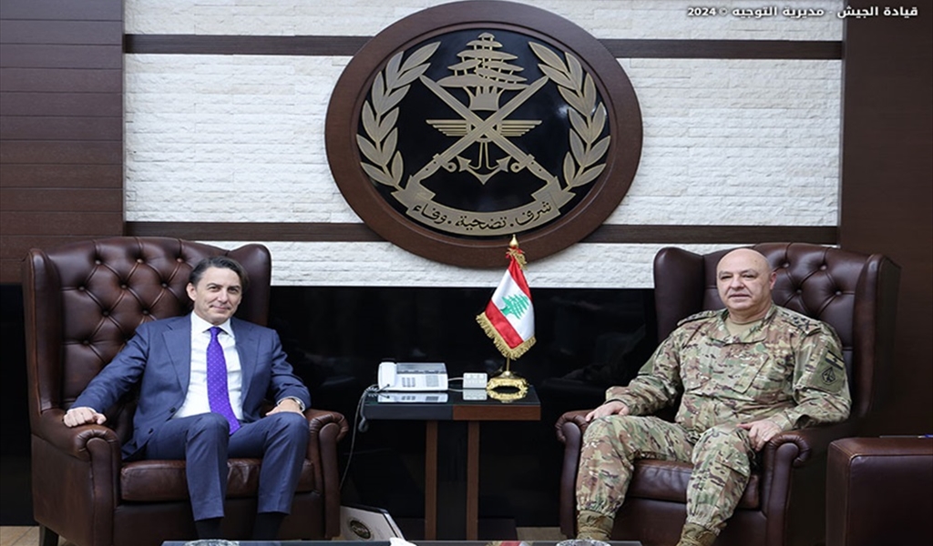 قائد الجيش التقى هوكشتاين