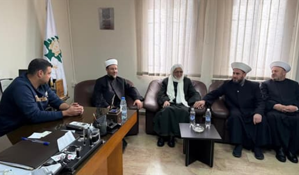 مفتي سوريا يعود بعد 13 سنة... واستقبال في لبنان