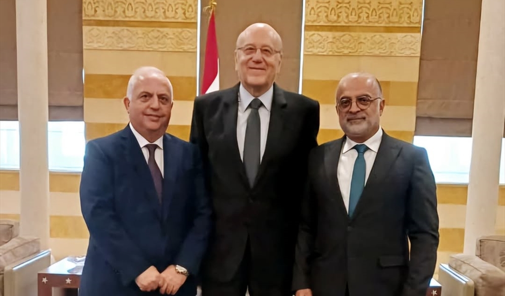 الرئيس ميقاتي متوسطاً ساسين والناغي