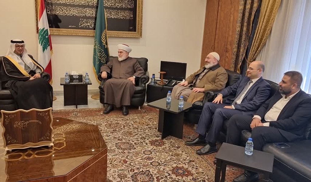 السفير البخاري يزور المفتي امام