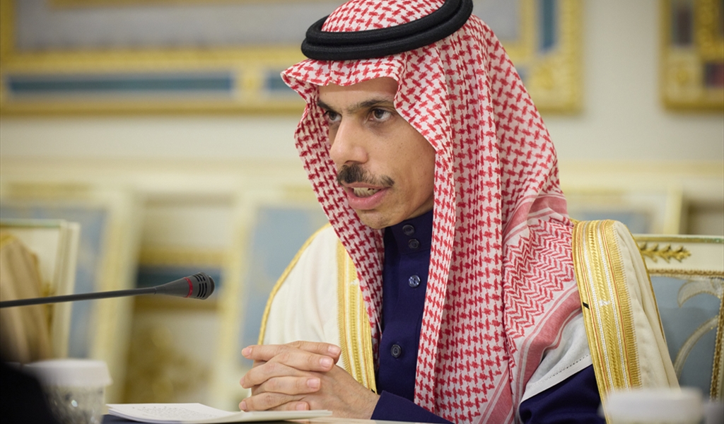 بن فرحان في بيروت اليوم: عودة الاحتضان العربي للاستقرار والإعمار