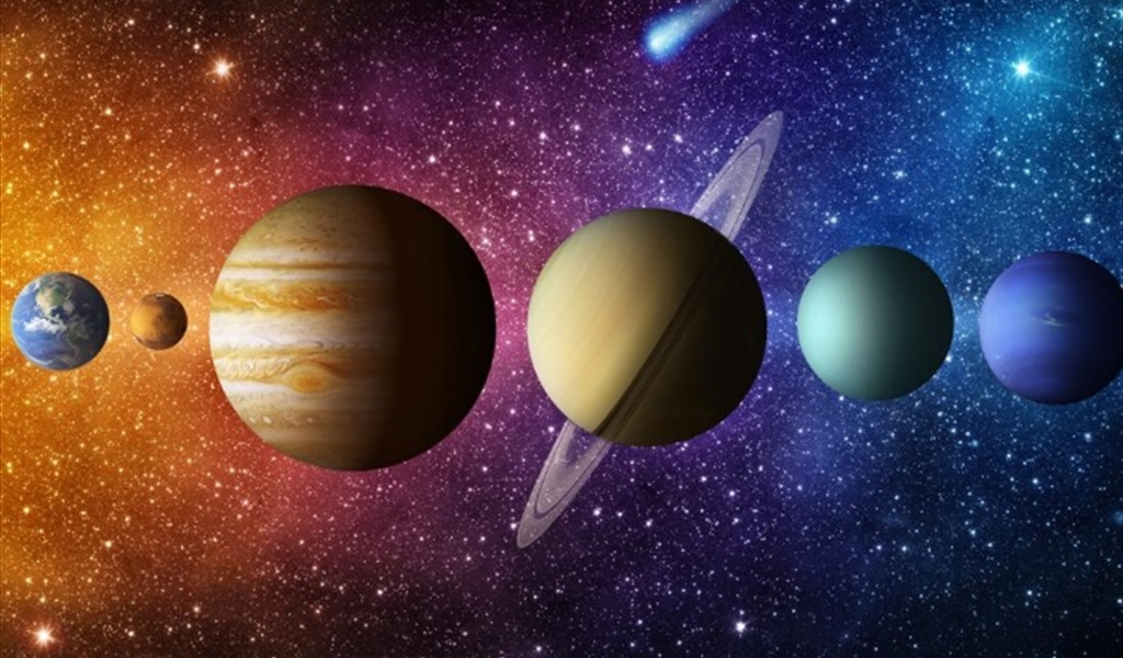 ظاهرة فلكية نادرة.. السماء تتزيَّن غداً باصطفاف 6 كواكب