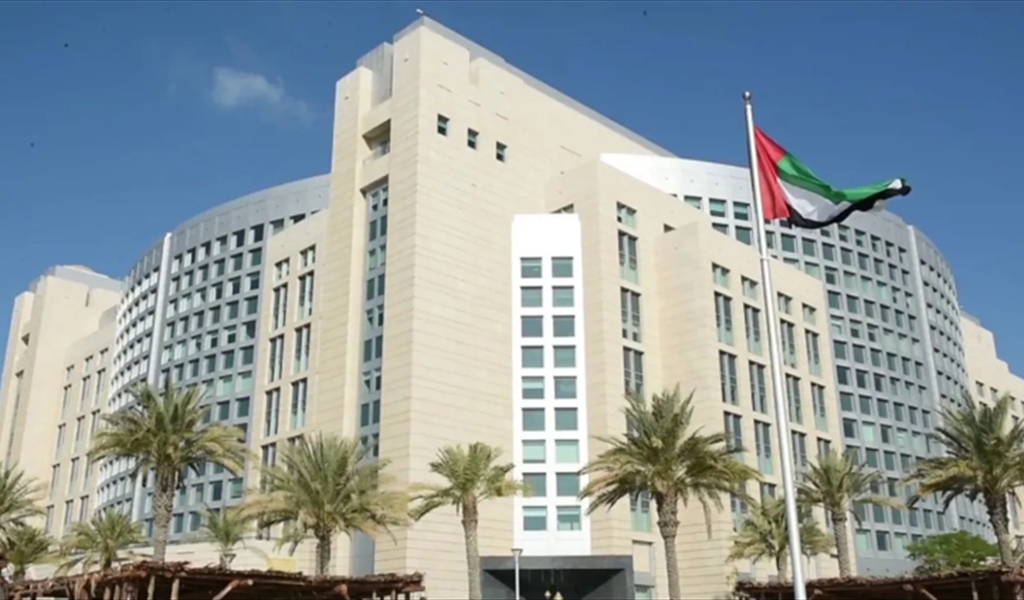 وفدٌ إماراتي رفيع في لبنان... وترتيبات لإعادة فتح السفارة