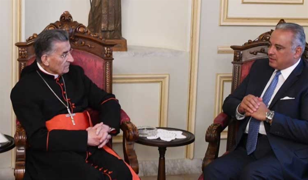 البطريرك الراعي مجتمعاً مع الوزير المرتضى