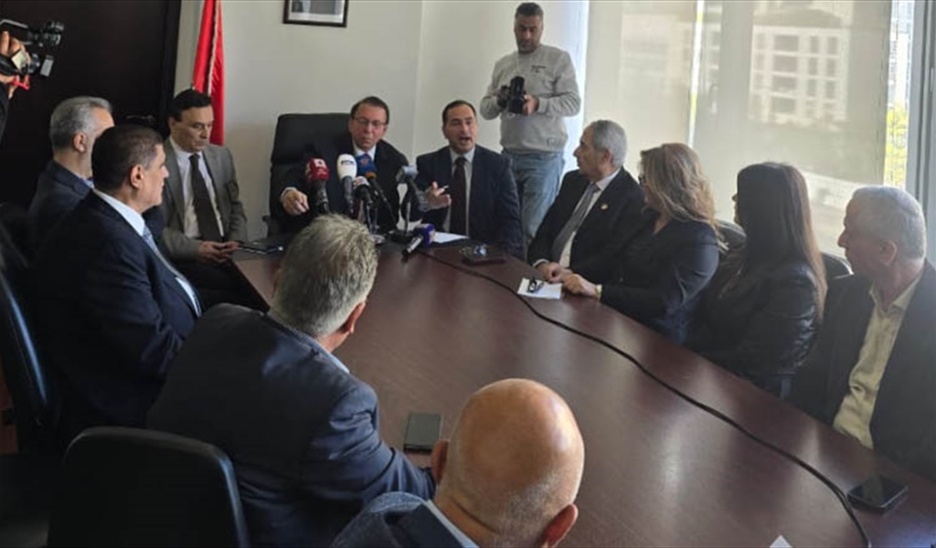 الوزير شرف الدين خلال المؤتمر الصحفي