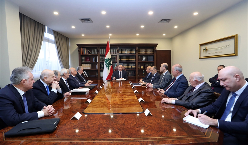 الرئيس عون مترئساً الاجتماع الأول للجنة الاستشارية الدستورية والقانونية