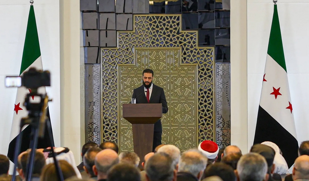 الرئيس المؤقت أحمد الشرع يلقي كلمة خلال مؤتمر الحوار الوطني