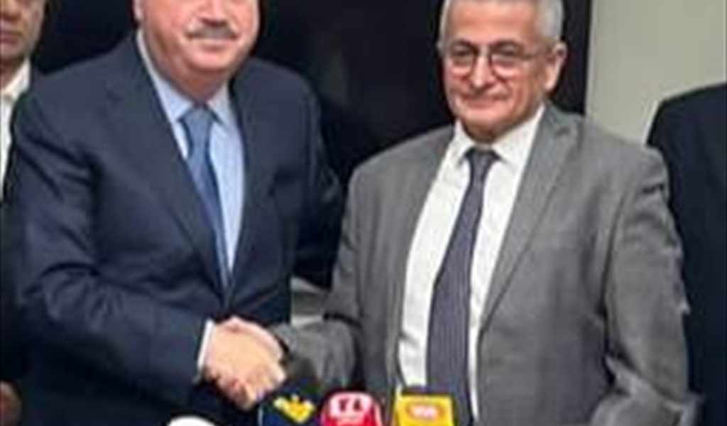 جابر تسلَّم من الخليل مهام وزارة المالية