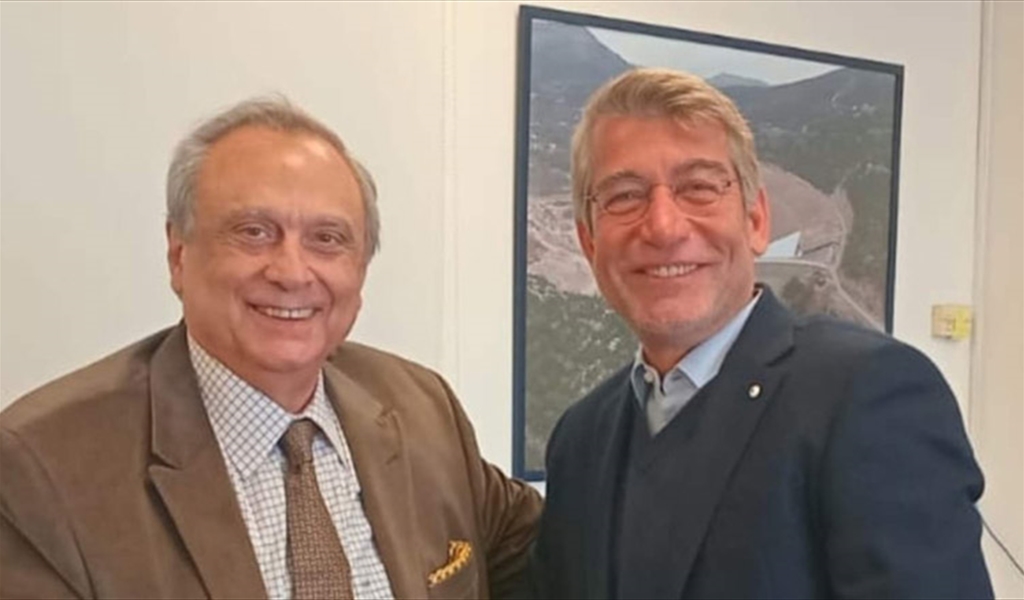 الوزير فياض مستقبلاً حبيب