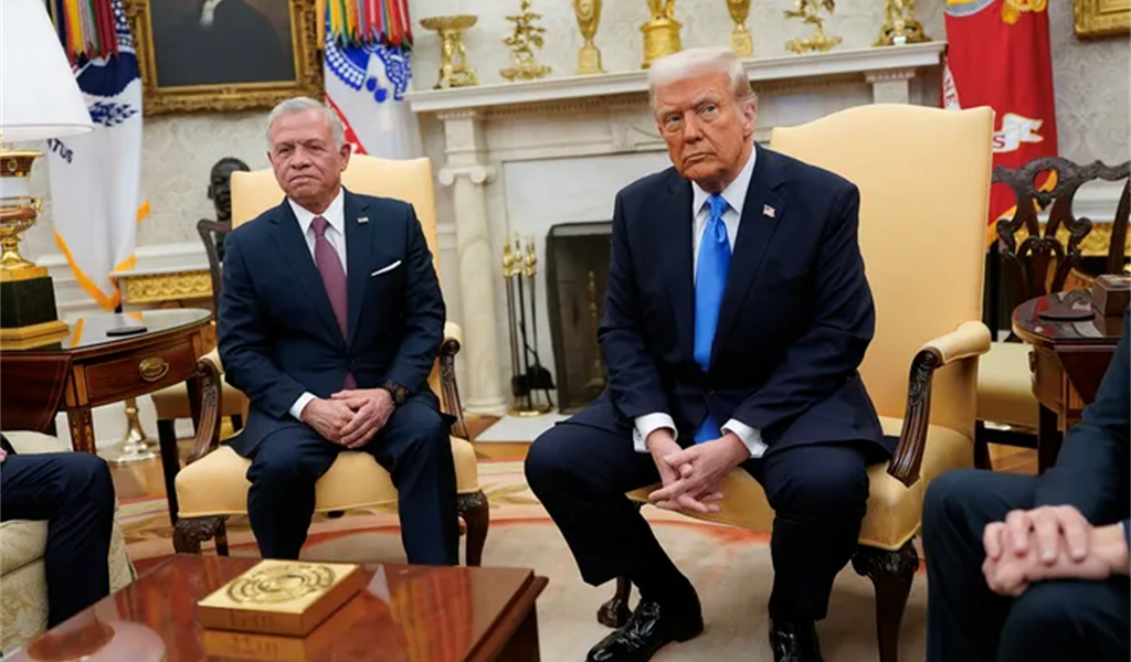 من إعلام العدو: اللقاء المتوتِّر بين ترامب والعاهل الأردني