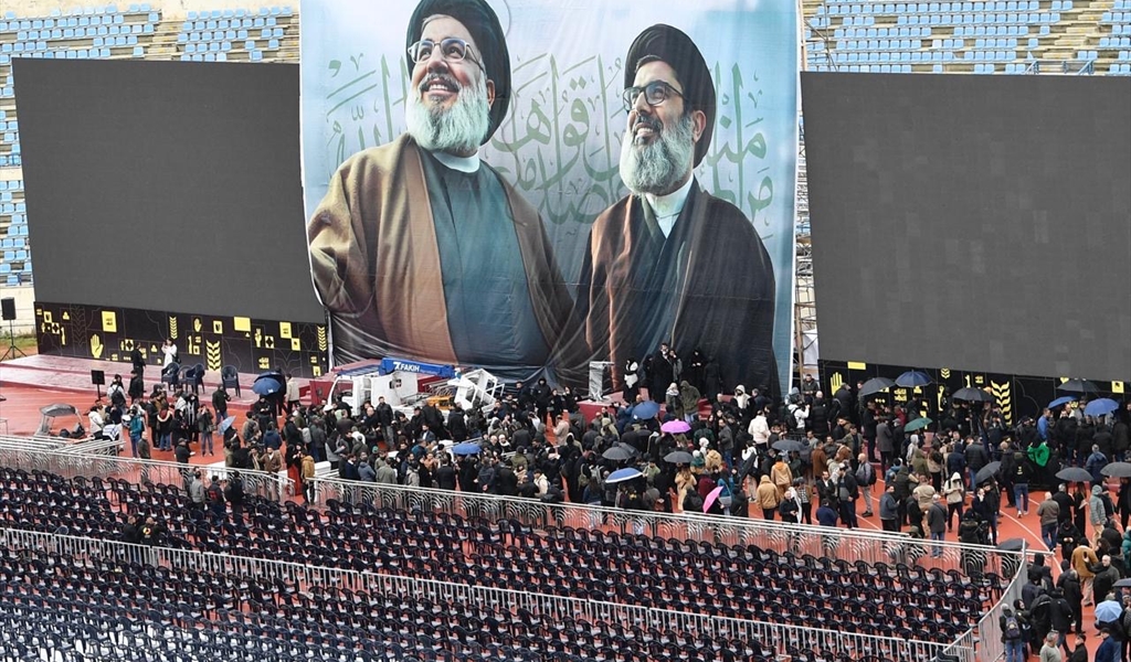 بالصور... التحضيرات شبه مكتملة والمدينة الرياضية تتحضّر للتشيع الكبير غداً