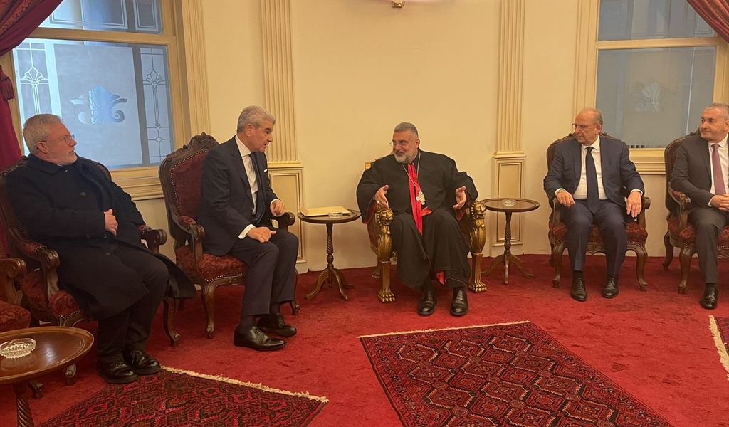 وزير الصناعة يزور أبرشية طرابلس المارونية في طرابلس