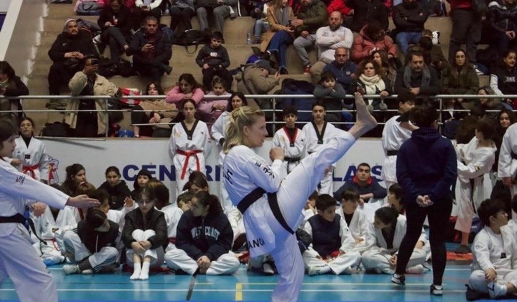 خلال امتحان الترقية لحملة الحزام الأسود بالتايكواندو