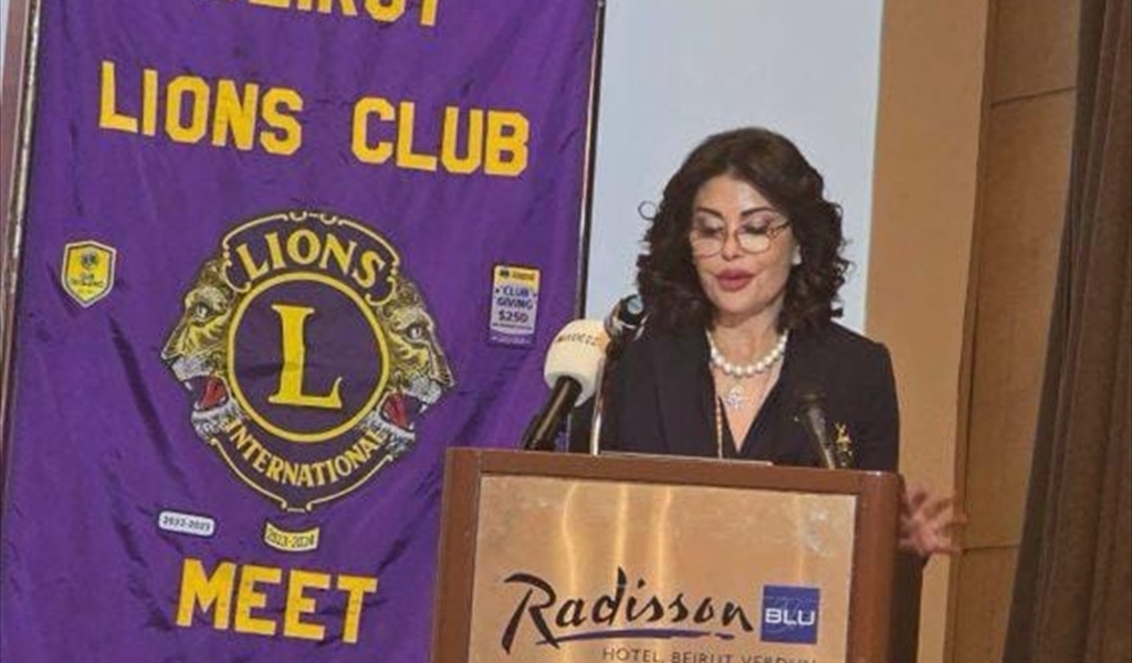 الخليل تلقي كلمتها خلال اللقاء