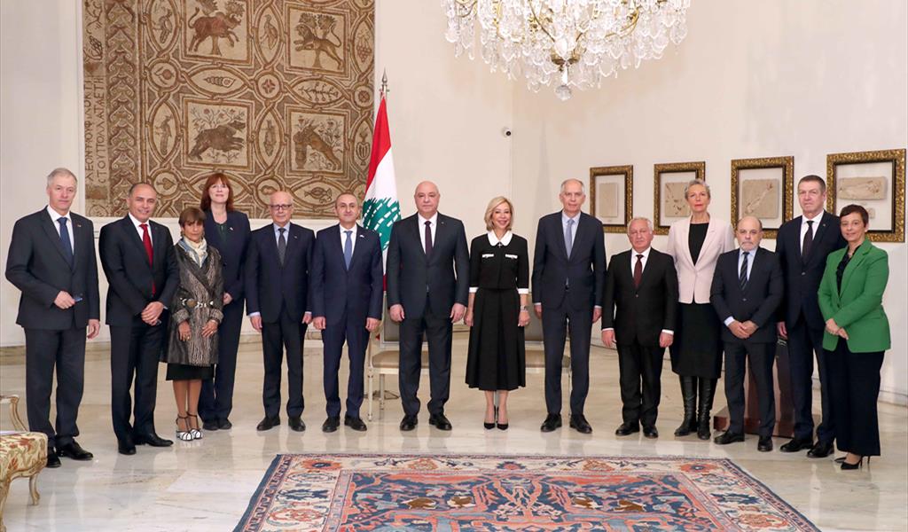 الرئيس عون وعقيلته يتوسطان المشاركين في اليوم الدولي للفرنكوفونية