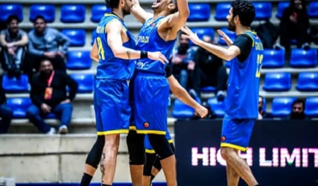 اسماعيل أحمد يحتفل بمواكبة هايك.. (طلال سلمان)