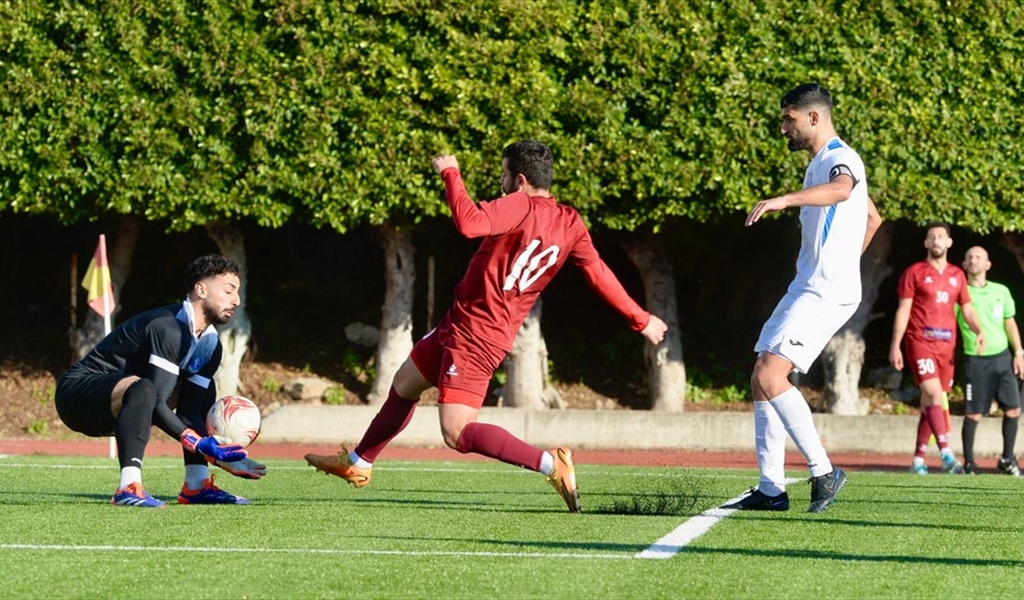 الصفاء يتقدم للصدارة بملاحقة العهد والفوز يضيع من النجمة.