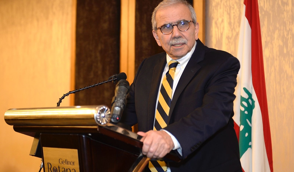 الرئيس سلام يتحدث في إفطار رابطة آل سلام غروب أمس (طلال سلمان)