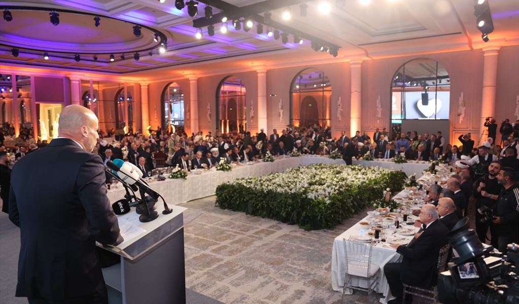 القنصل الجوزو يتحدث خلال إفطار صندوق الزكاة