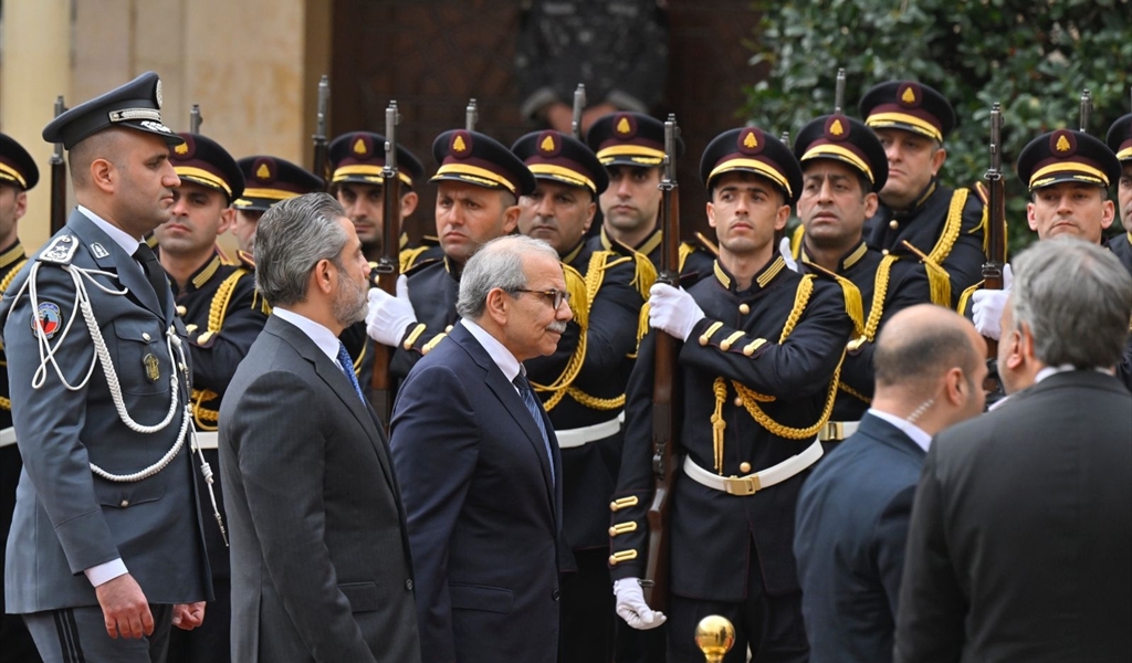 سلام يجهِّز نفسه للسكن بالسراي الكبير لتفعيل العمل الوزاري وتجنُّباً لإزعاج الجيران