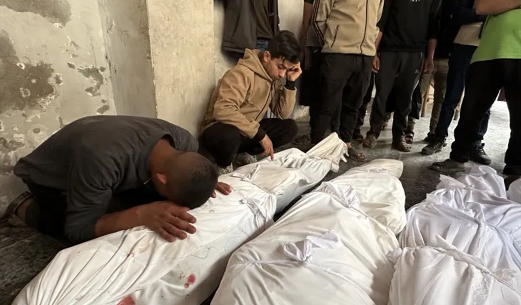 جثامين شهداء حي الزيتون في مستشفى المعمداني