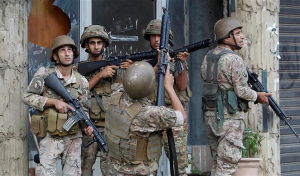 الجيش ينفذ مداهمات في أبي سمراء - طرابلس بحثًا عن مطلوبين
