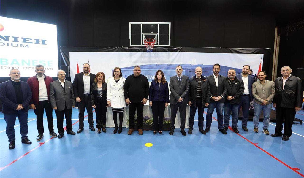 اتفاقية تعاون رياضية بين بلدية جونية واتحاد كرة السلة..