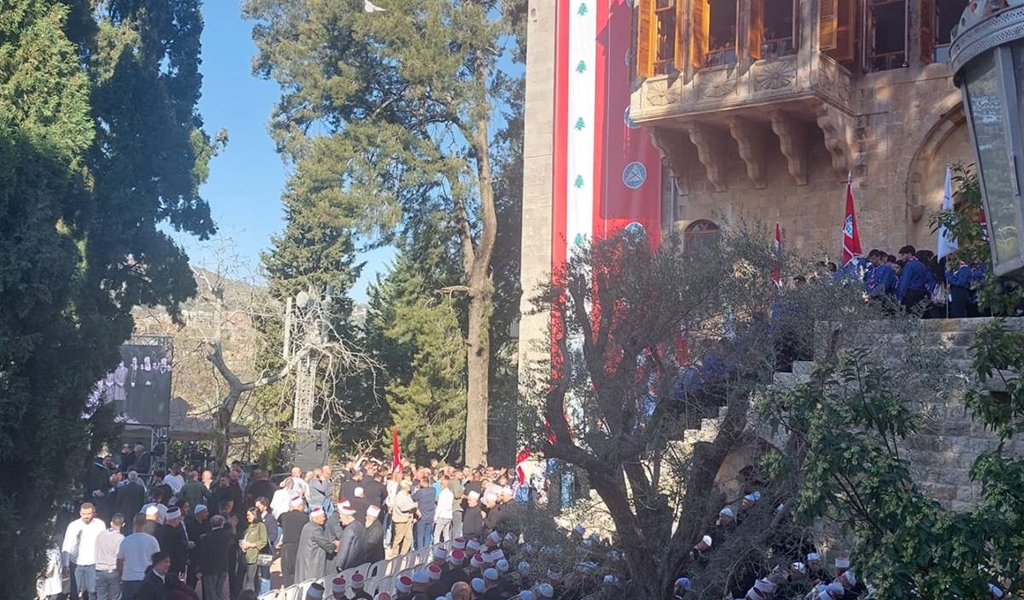 جنبلاط يعلن نهاية تقليد 16 آذار: نحو حقبة جديدة من النضال