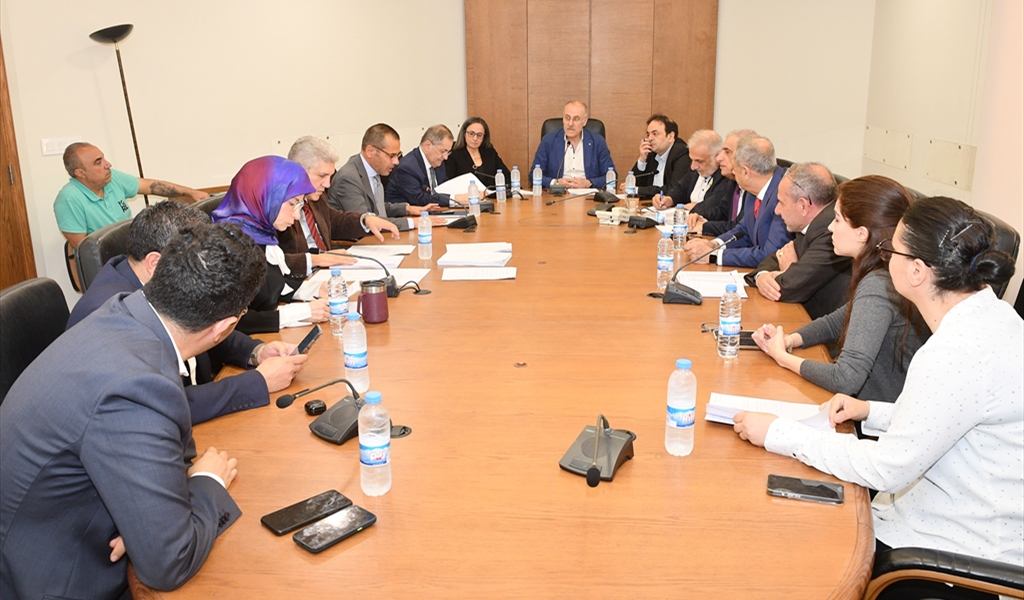 لجنة الصحة مجتمعة برئاسة النائب عبدالله