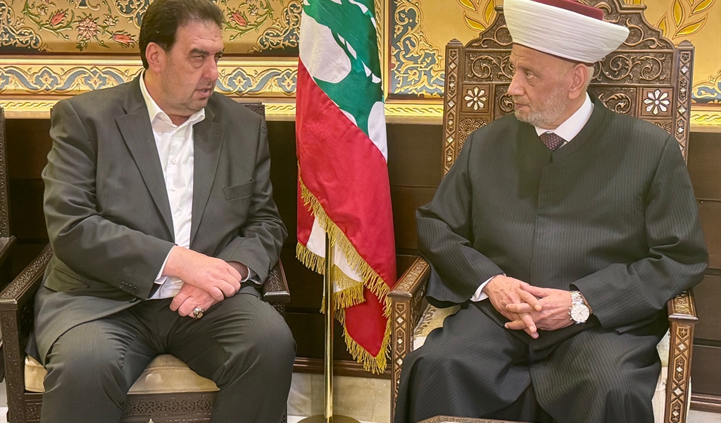 المفتي دريان مستقبلاً النائب البعريني