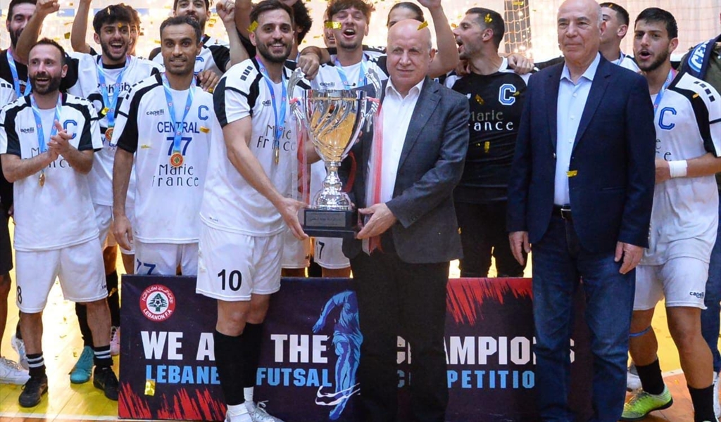 الراسينغ يتصدر سداسية البقاء والمركزية جونية بطلاً لكرة القدم للصالات..