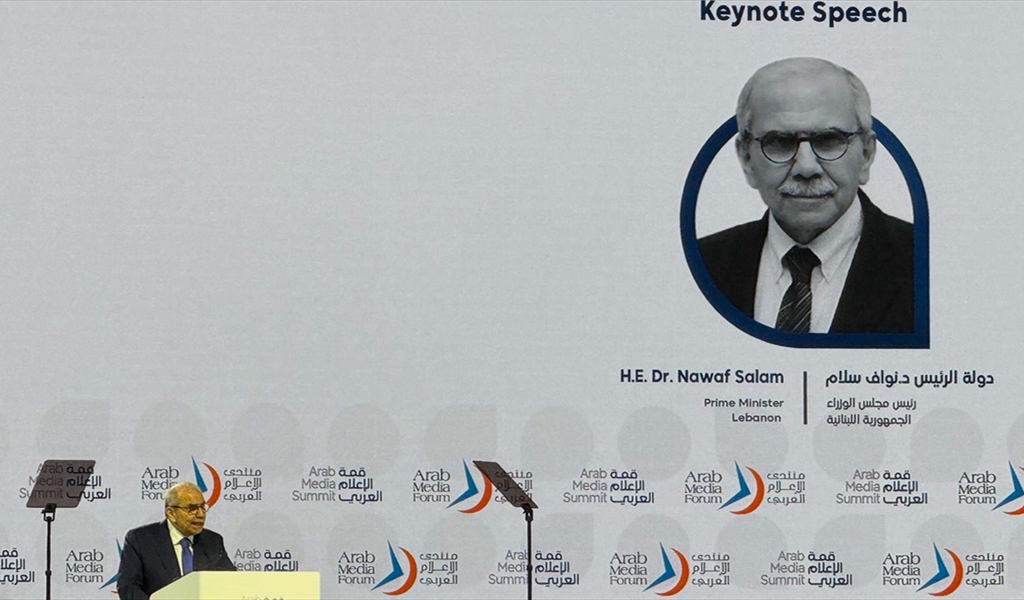 سلام في قمة الإعلام العربي في دبي: نريد لبنان متحرراً من ثنائية السلاح