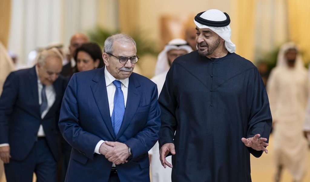 لقاء بين الشيخ محمد بن زايد آل نهيان والرئيس سلام